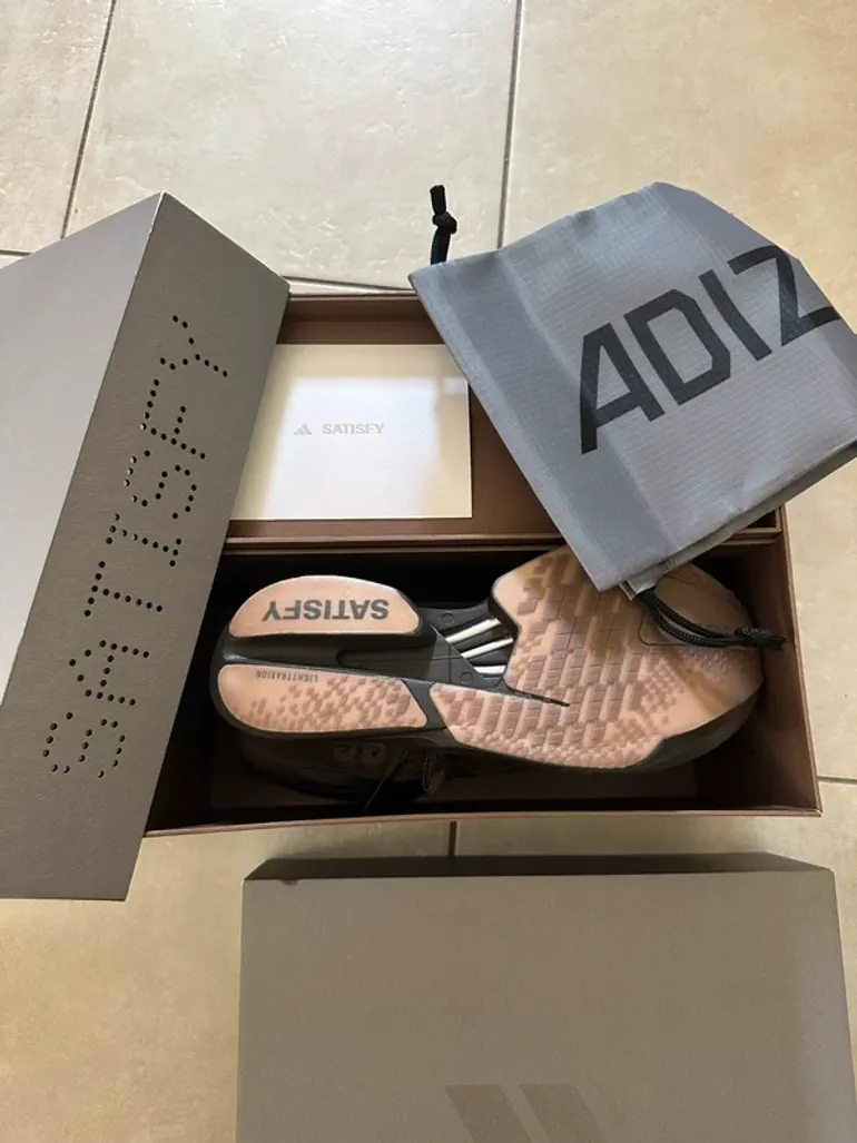 Used Adidas Adizero Adios Pro 4 bike — image 6 of 10