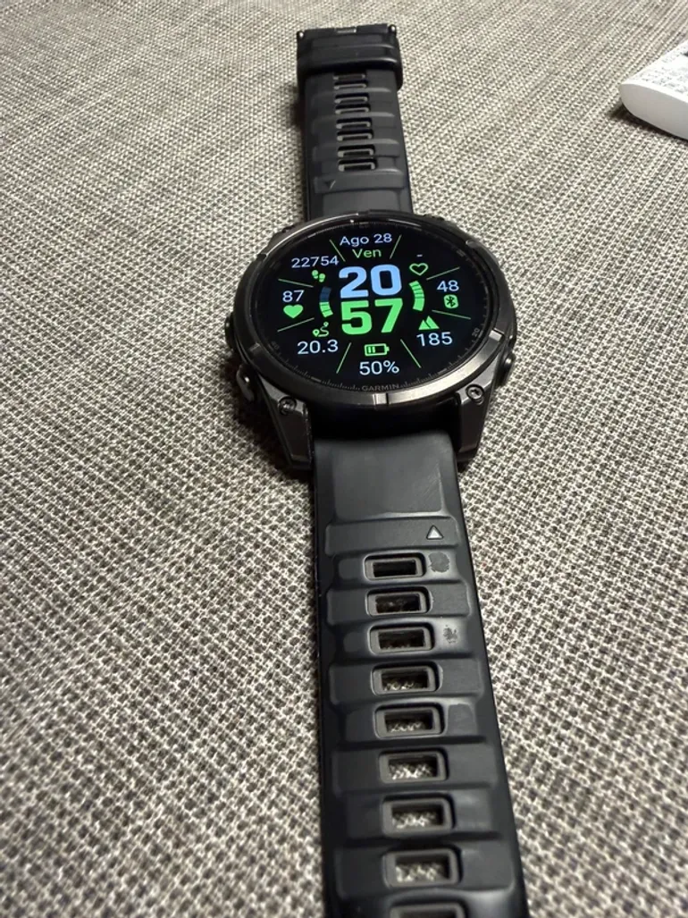 Used Garmin Fenix 8 47mm Amoled Sapphire bike — image 9 of 9