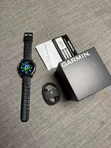 Used Garmin Fenix 8 47mm Amoled Sapphire bike — image 1 of 9