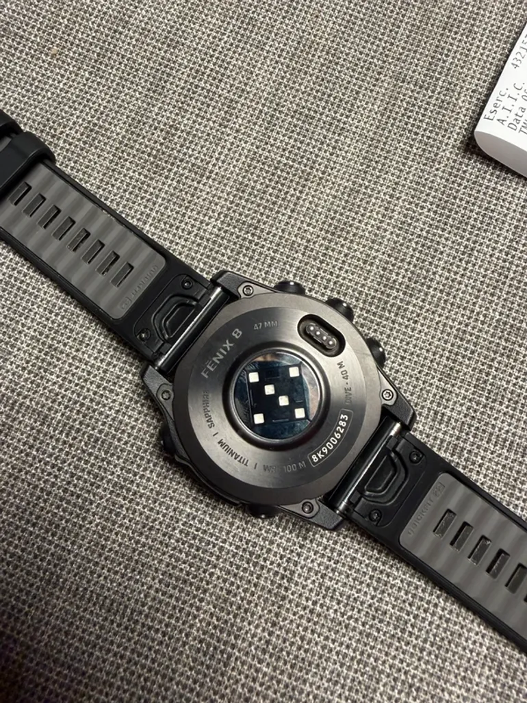 Used Garmin Fenix 8 47mm Amoled Sapphire bike — image 3 of 9