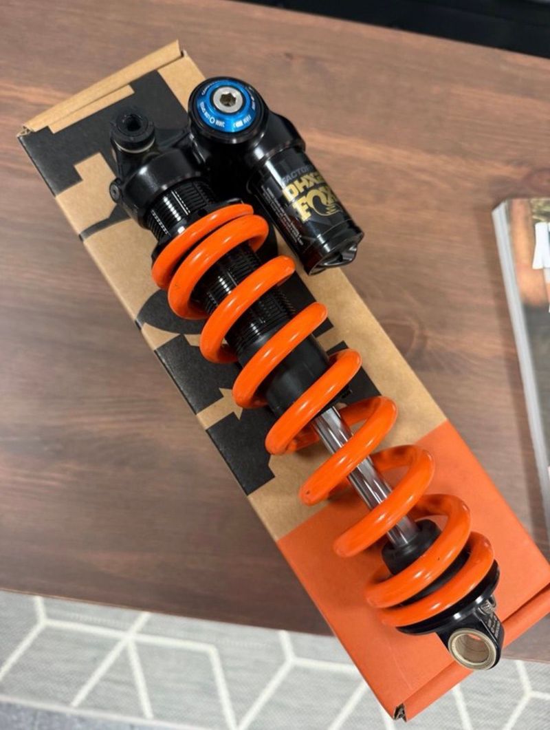 Fox DHX2 Factory 2026 Rear Suspension d'occasion