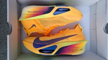 Used Nike Air Zoom Alphafly Next% 3 bike — image 2 of 12