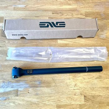 Used Enve Carbon Seatpost bike — image 2 of 3
