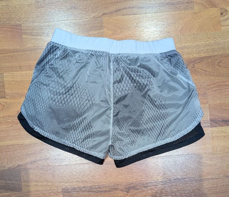 Brugt Under Armour Running Shorts bike — billede 2 af 3