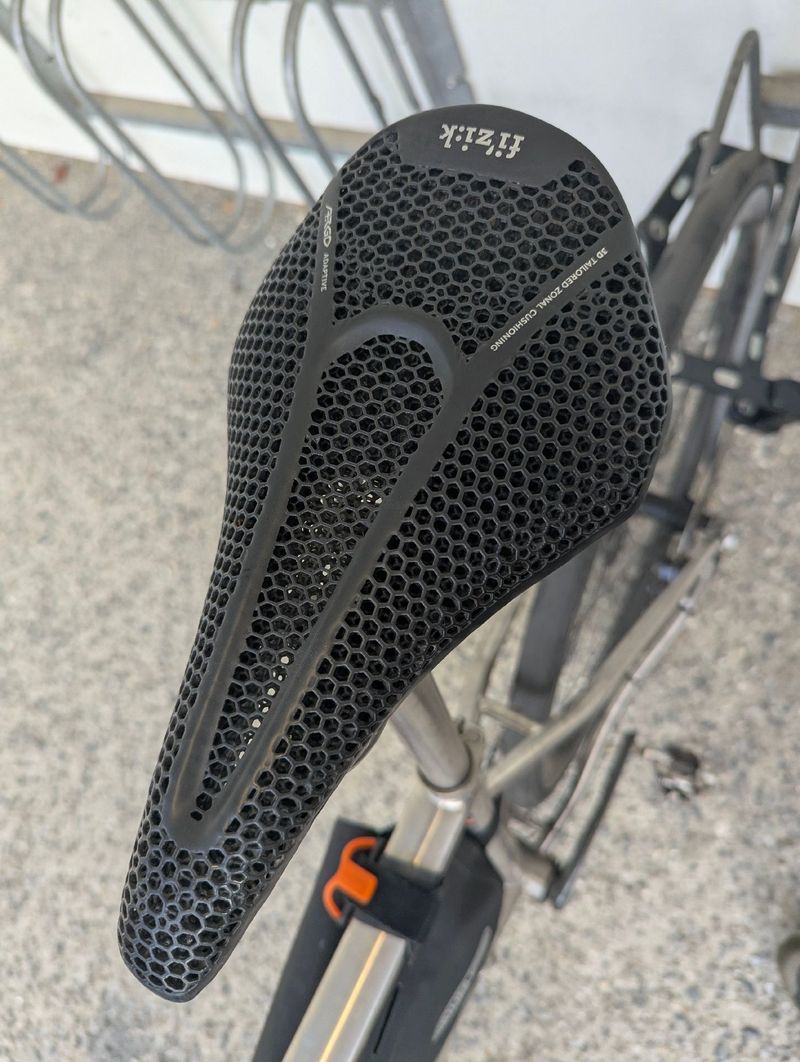 Used Fizik Vento Argo R3 Adaptive 2025 Saddles & Seatposts