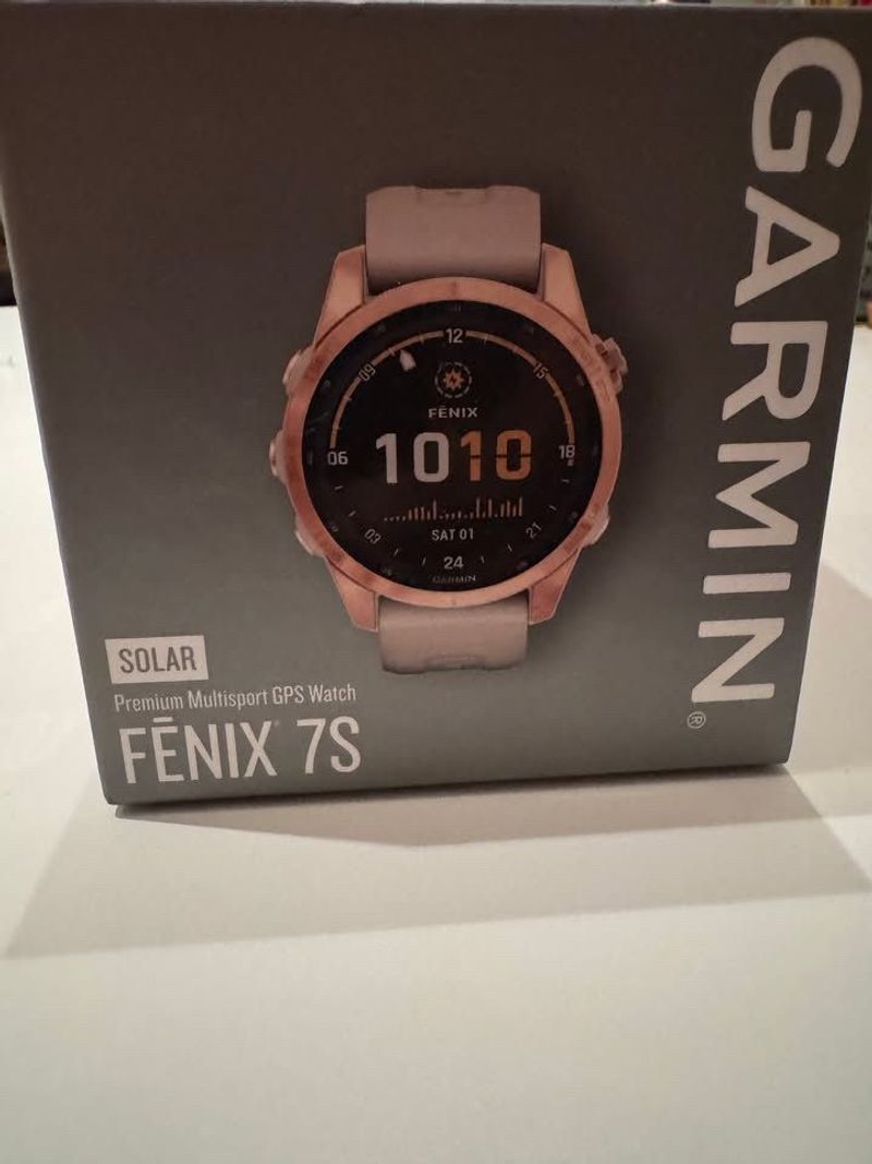 Used Garmin Fenix 7S Sapphire Solar 2022 Electronics