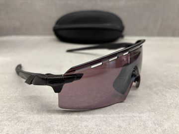 Used Oakley Encoder Strike Vented bike — image 2 of 8
