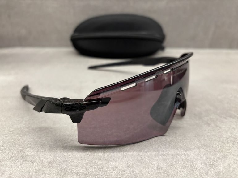 Used Oakley Encoder Strike Vented bike — image 2 of 8