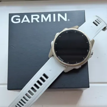 Used Garmin Fēnix 8 bike — image 3 of 3