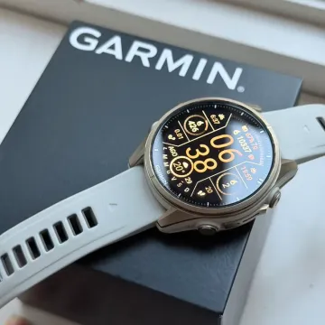 Used Garmin Fēnix 8 bike — image 2 of 3