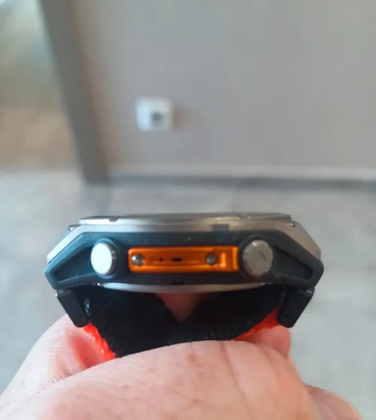 Used Garmin Fenix 8 bike — image 2 of 7