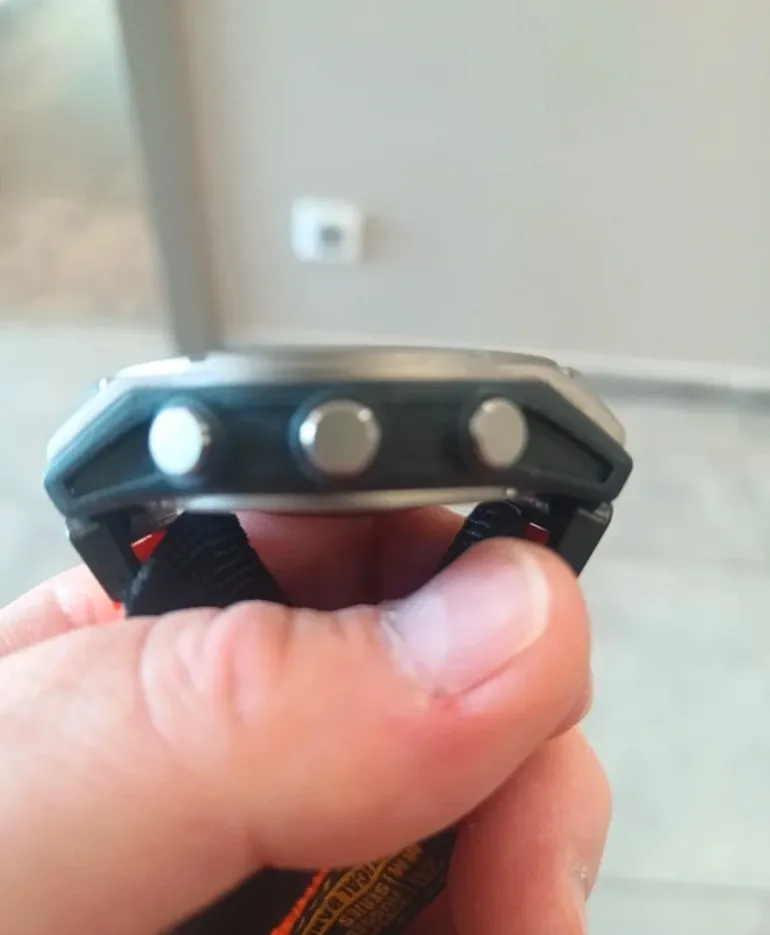 Used Garmin Fenix 8 bike — image 5 of 7