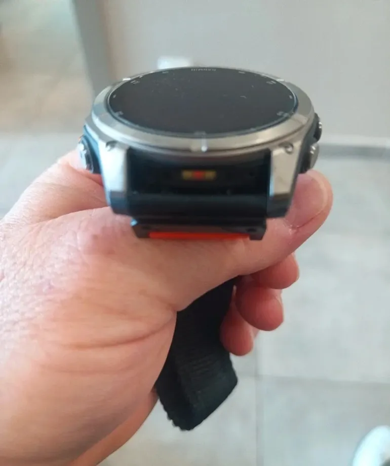 Used Garmin Fenix 8 bike — image 3 of 7
