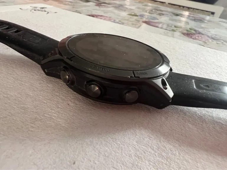 Used Garmin Epix (Gen 2) Sapphire Edition bike — image 4 of 4