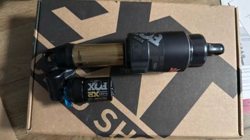 Used Fox Float X2 Factory 2025 bike — image 2 of 2