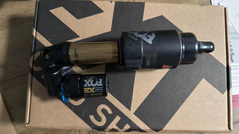 Used Fox Float X2 Factory 2025 bike — image 2 of 2