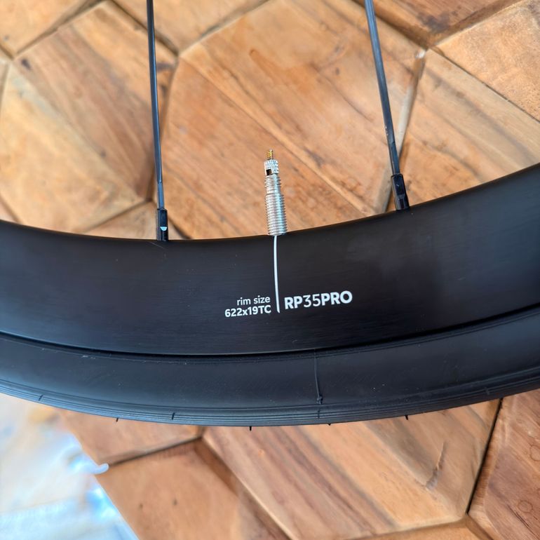 OQUO Road Performance RP35PRO Wheelset 2025 bike d'occasion — image 4 sur 4