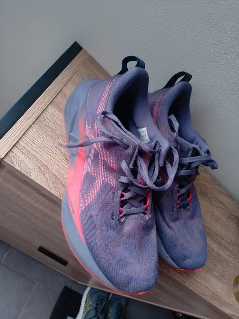 Used Asics Novablast 5 bike — image 7 of 13