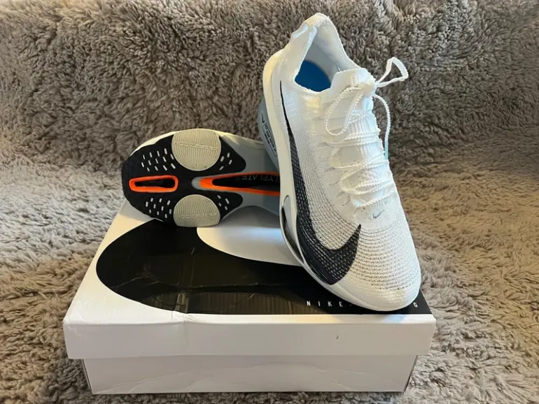 Used Ideal Zoom Alphafly Next% 3 bike — image 1 of 12