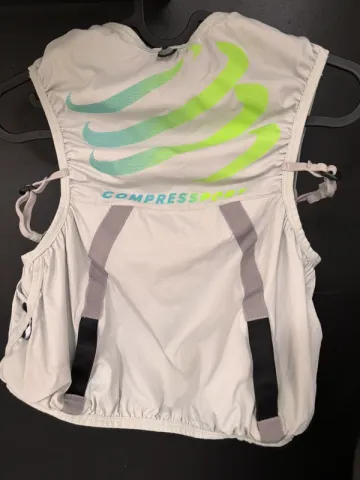 Used Compressport Trail Hydration Vest bike — image 5 of 6