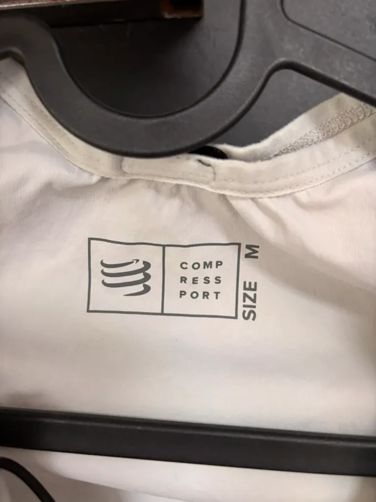 Used Compressport Trail Hydration Vest bike — image 6 of 6