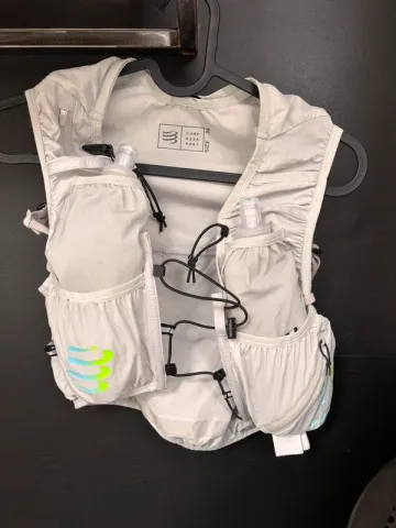 Used Compressport Trail Hydration Vest bike — image 2 of 6