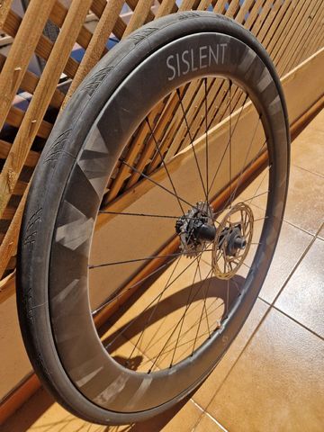 Used Sislent Carbon Wheels 2025 bike — image 2 of 4