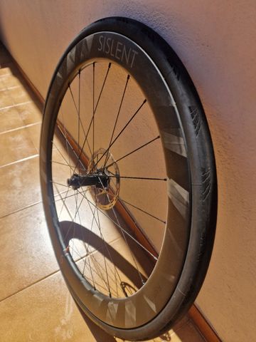 Used Sislent Carbon Wheels 2025 bike — image 4 of 4