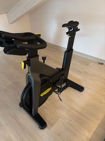 Käytetty Technogym Cyclette 2022 bike — kuva 1 / 5