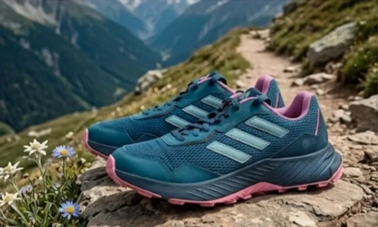 Used Adidas Trail Running Shoes Size 40 bike — image 2 of 4