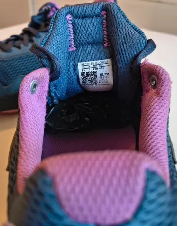 Used Adidas Trail Running Shoes Size 40 bike — image 4 of 4