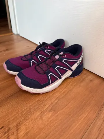 Used Salomon Trail Running Shoes bike — image 4 of 8