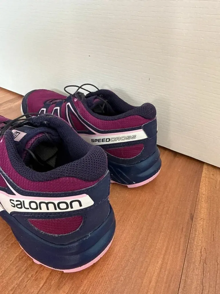 Used Salomon Trail Running Shoes bike — image 6 of 8