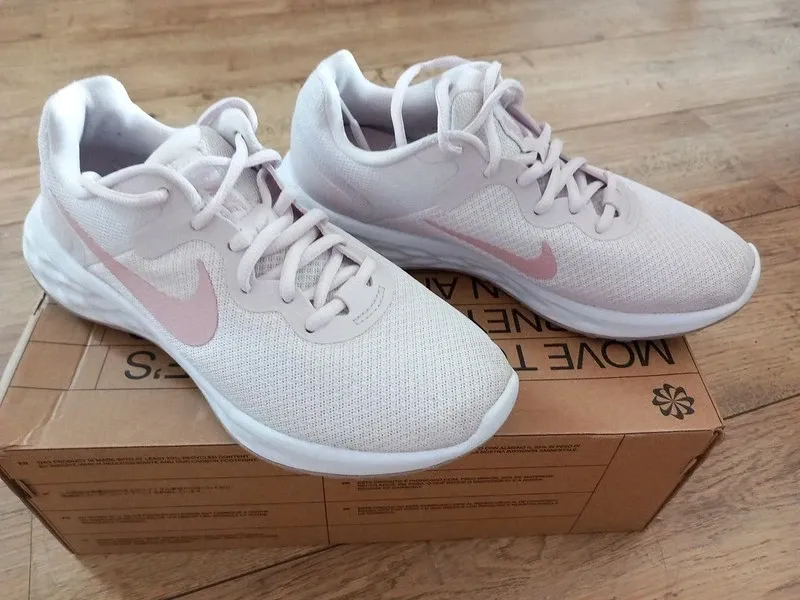 Gebrauchtes Rose Révolution 6 NN Running Shoes