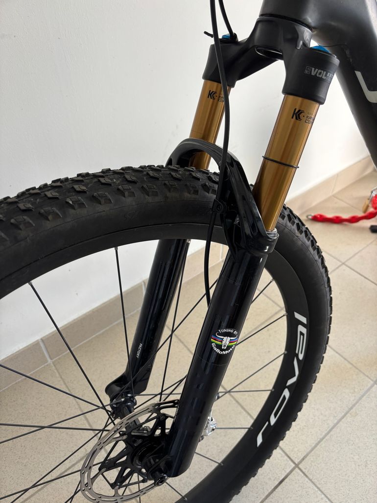 Fox 34 SL Float Step Cast Factory 2026 bike d'occasion — image 1 sur 4