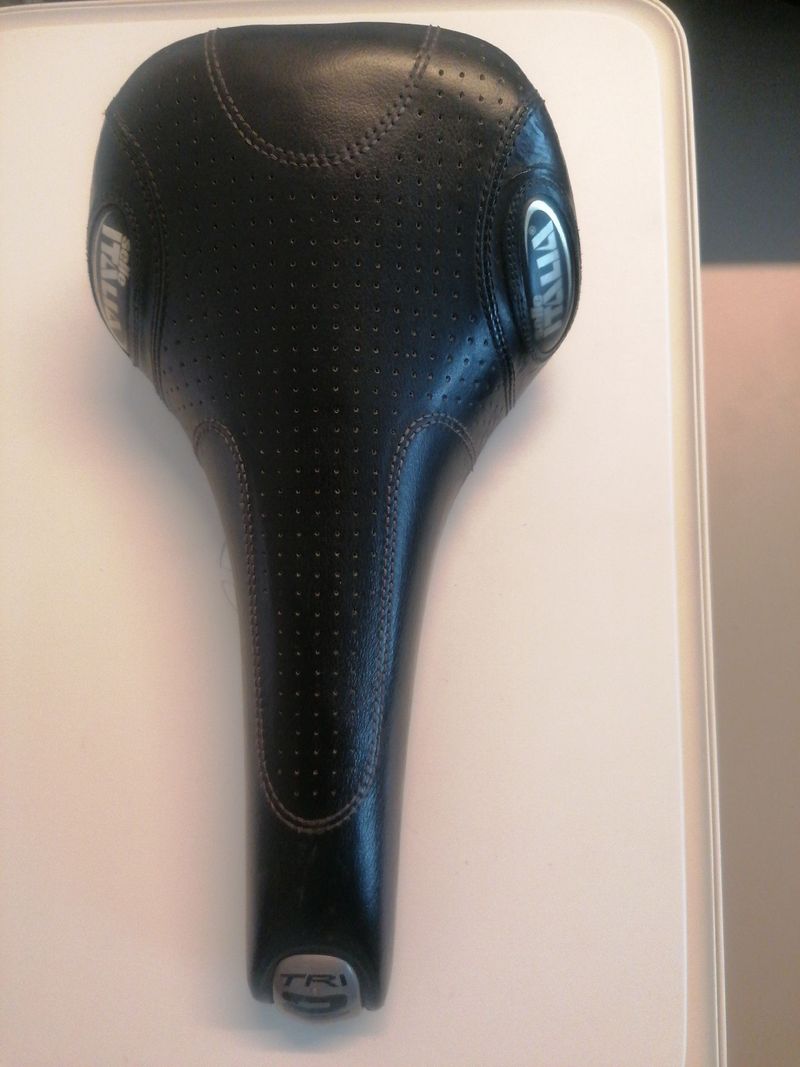Used Selle Italia Trimatic 2 Saddles & Seatposts
