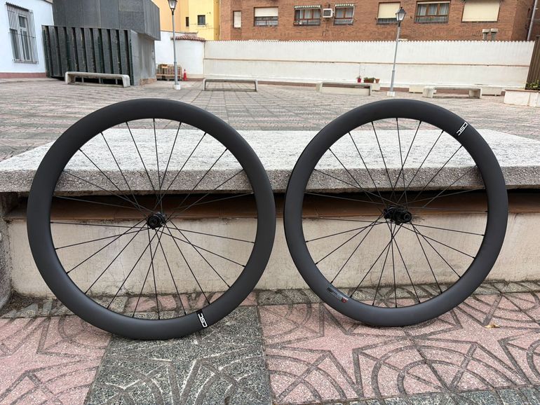 CSC Ruedas Carbono bike d'occasion — image 4 sur 4
