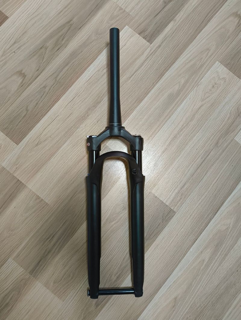 Used Sr Suntour SF21 GVX32 700C LO-R gravel fork Fork