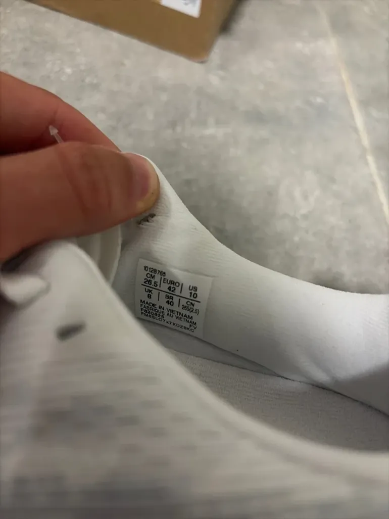 Used Asics Novablast 5 bike — image 4 of 5