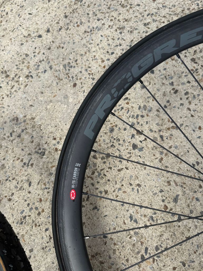 PROGRESS Carbon Wheels bike d'occasion — image 2 sur 8