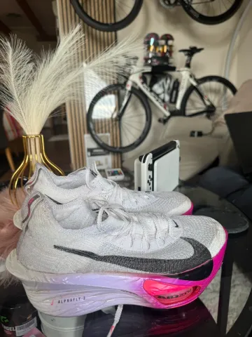 Used Ideal Air Zoom Alphafly Next% 3 bike — image 4 of 7