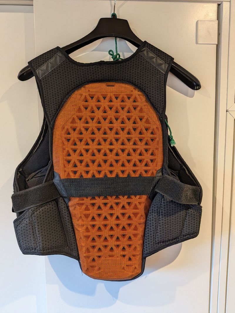 Used Endura Back Protector Cycling Clothing