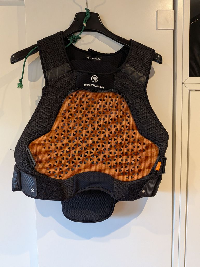 Endura Back Protector bike de segunda mano — imagen 2 de 3