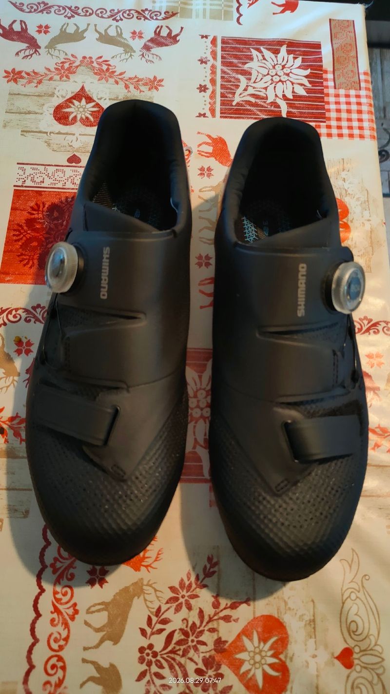 Used Shimano RC5 2026 Cycling Shoes
