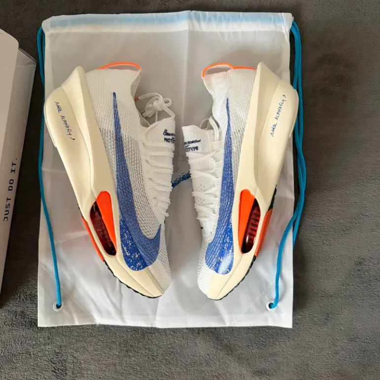 Used Nike Air Zoom Alphafly Next %3 bike — image 6 of 9