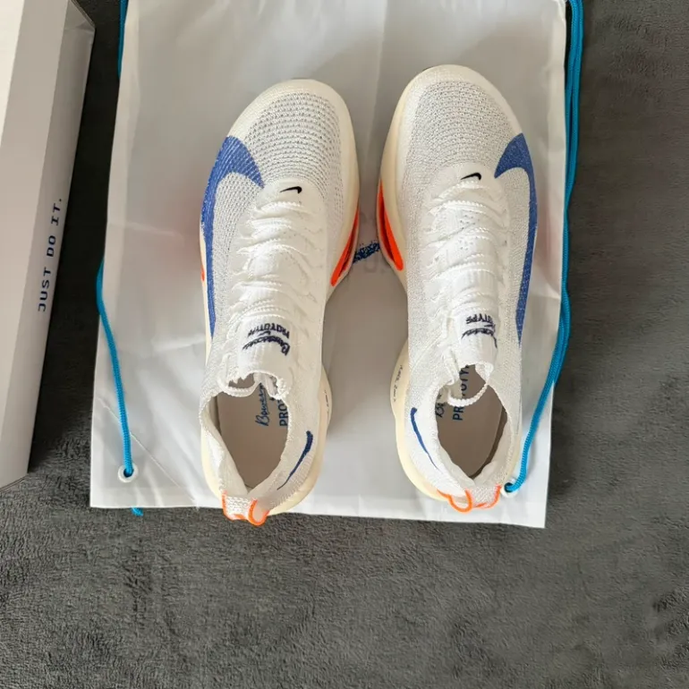Used Nike Air Zoom Alphafly Next %3 bike — image 2 of 9