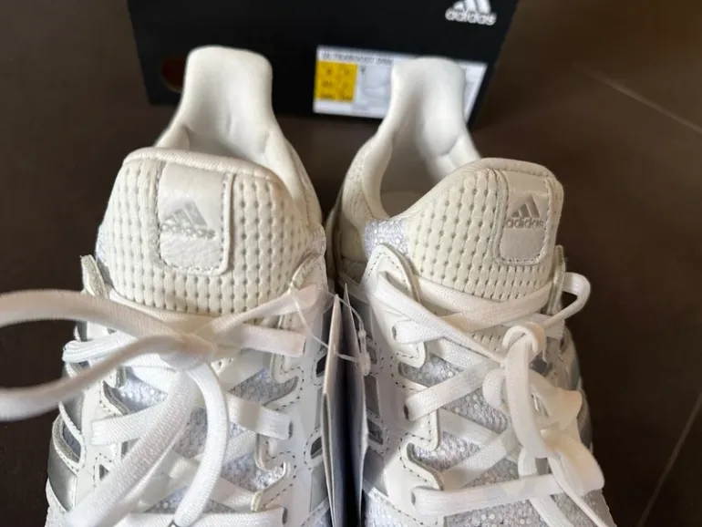 Used Adidas Ultraboost DNA bike — image 10 of 10