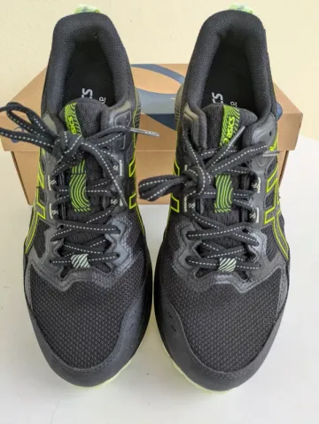 Used Asics Gel-Sonoma 7 GTX bike — image 4 of 11
