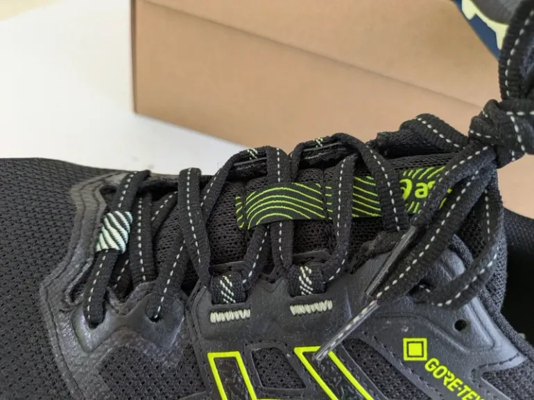 Used Asics Gel-Sonoma 7 GTX bike — image 7 of 11