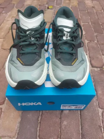Used Hoka Speedgoat 7 bike — image 2 of 11